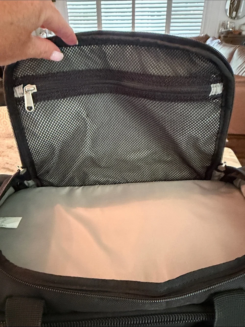 eBags Flight Crew Toiletry Bag for Men in Black